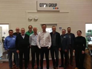 bild på de som var med vid företagsbesöket hos Qtech group